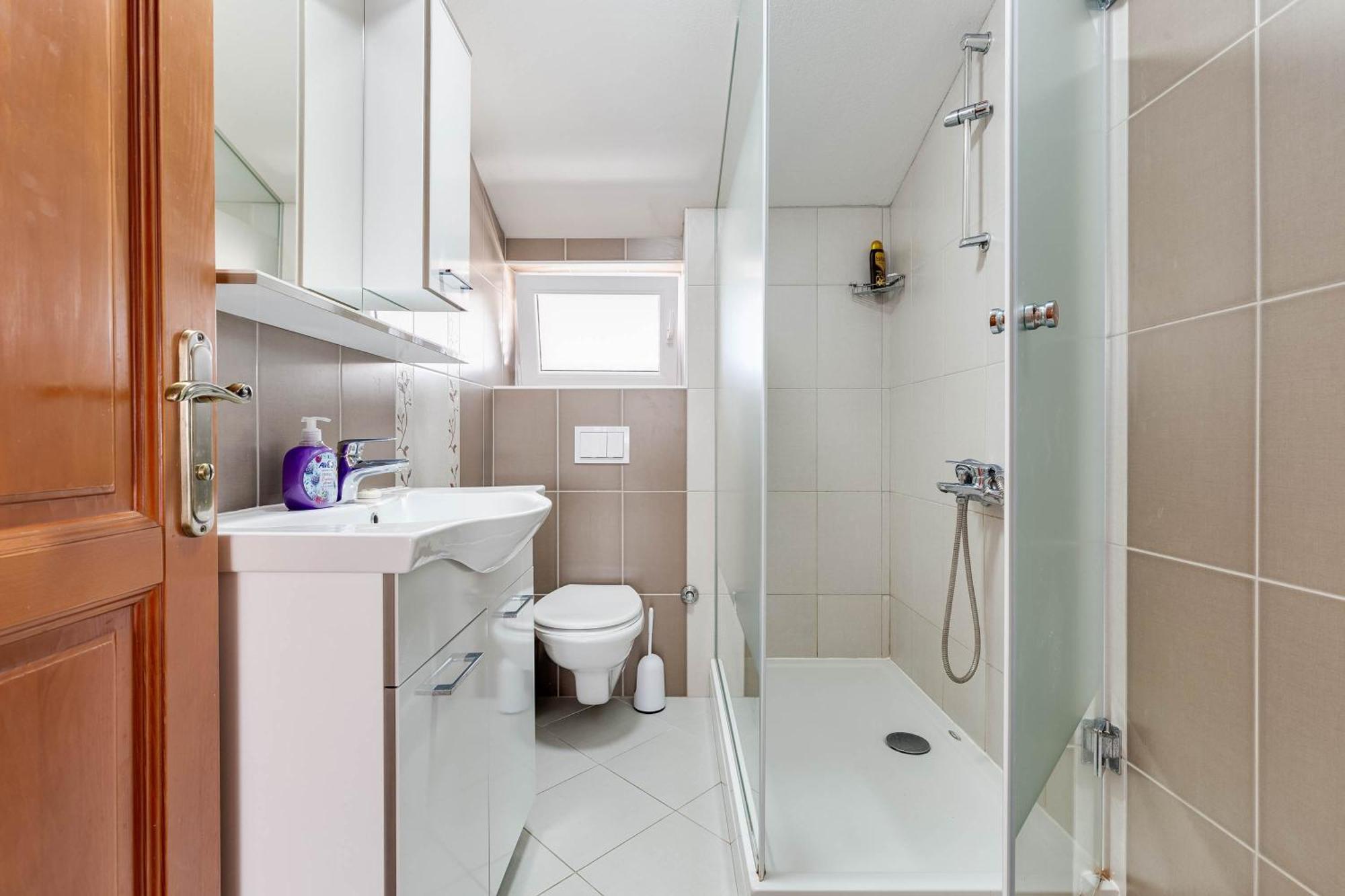 Apartmani Pocrnic Pakoštane Εξωτερικό φωτογραφία