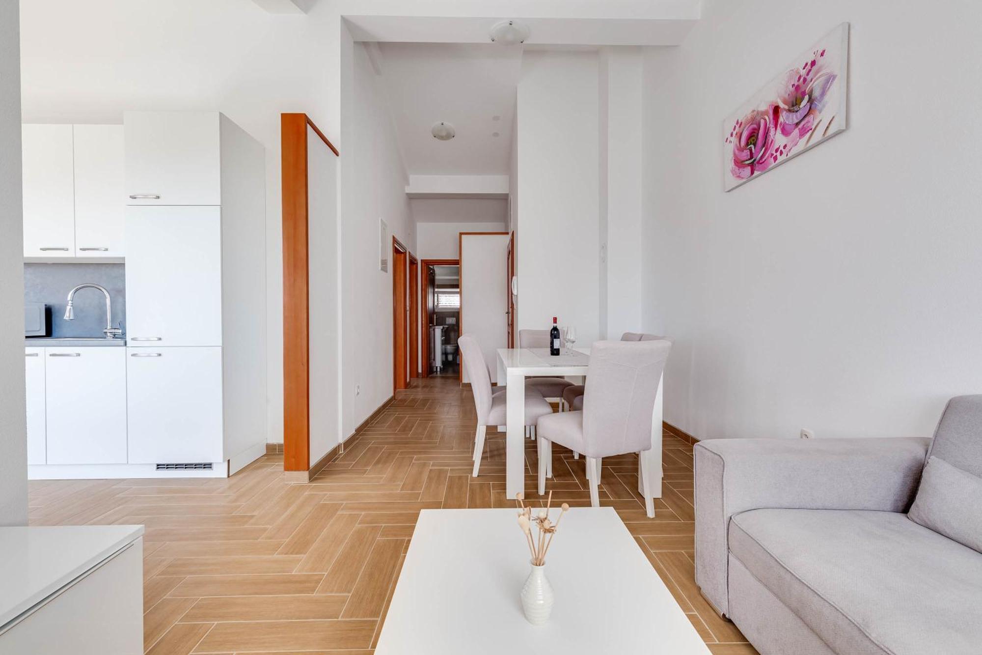 Apartmani Pocrnic Pakoštane Εξωτερικό φωτογραφία