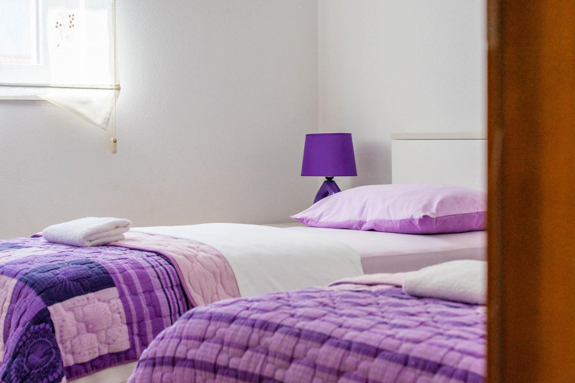 Apartmani Pocrnic Pakoštane Εξωτερικό φωτογραφία