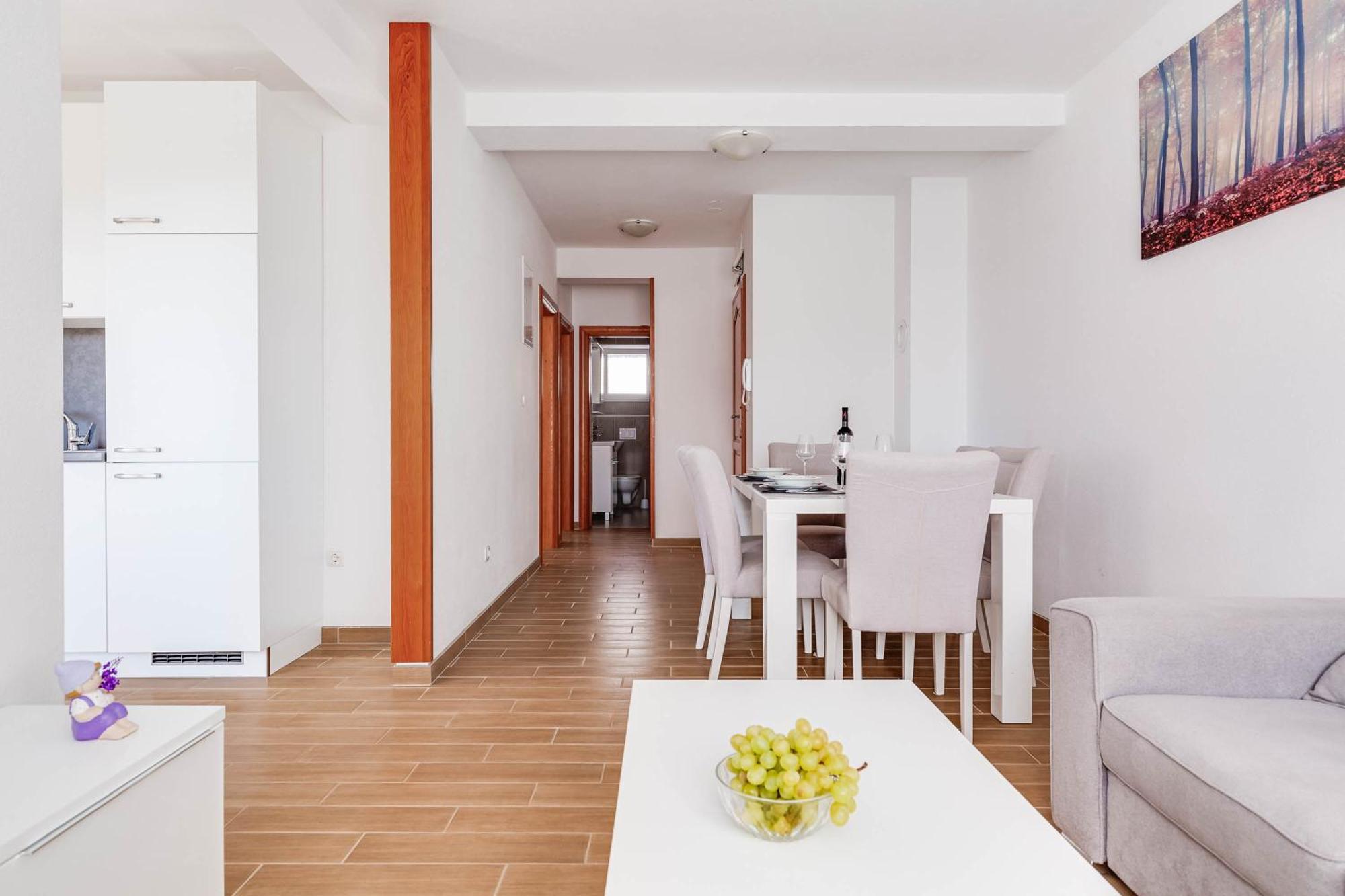 Apartmani Pocrnic Pakoštane Εξωτερικό φωτογραφία