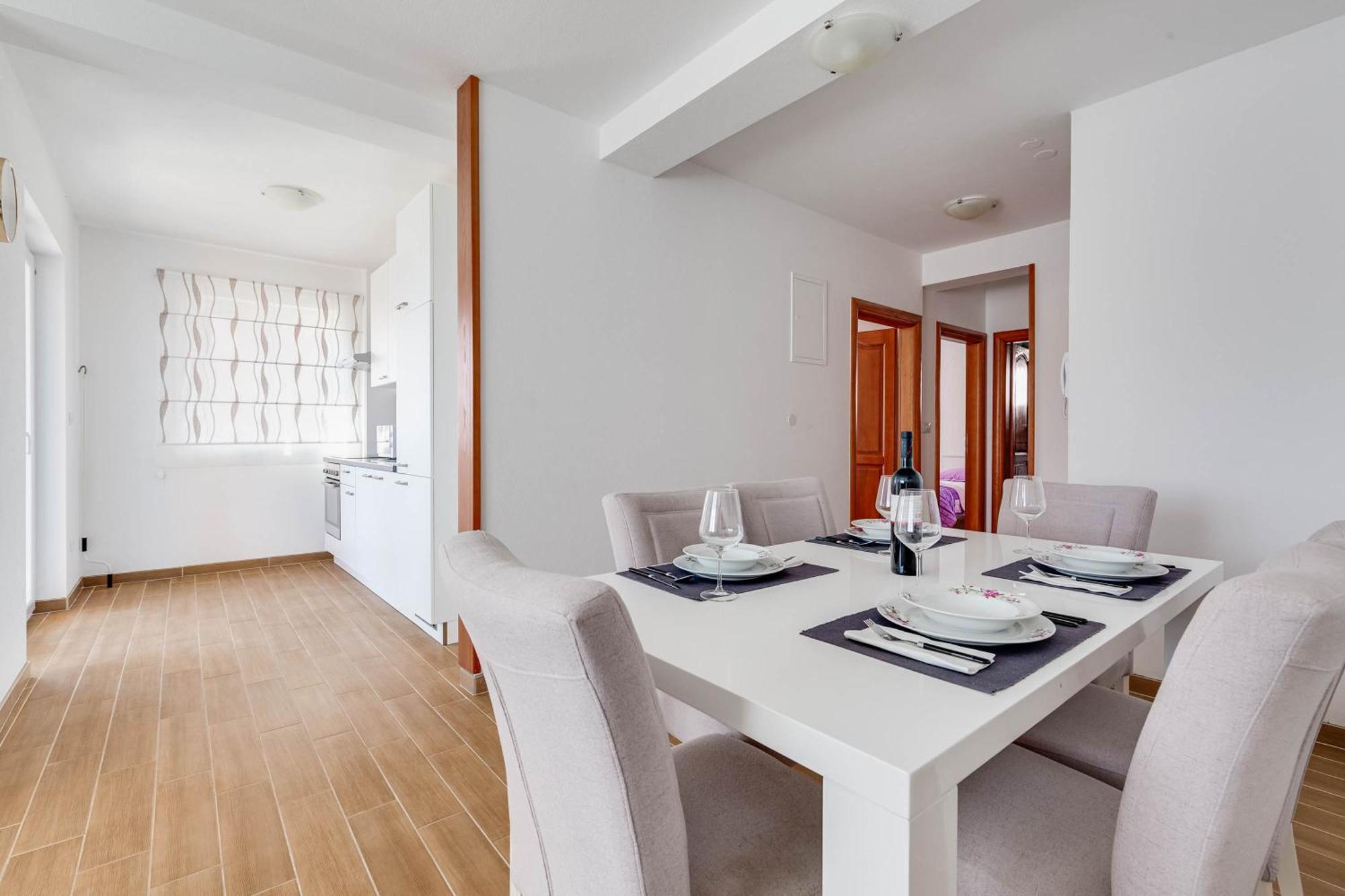 Apartmani Pocrnic Pakoštane Εξωτερικό φωτογραφία