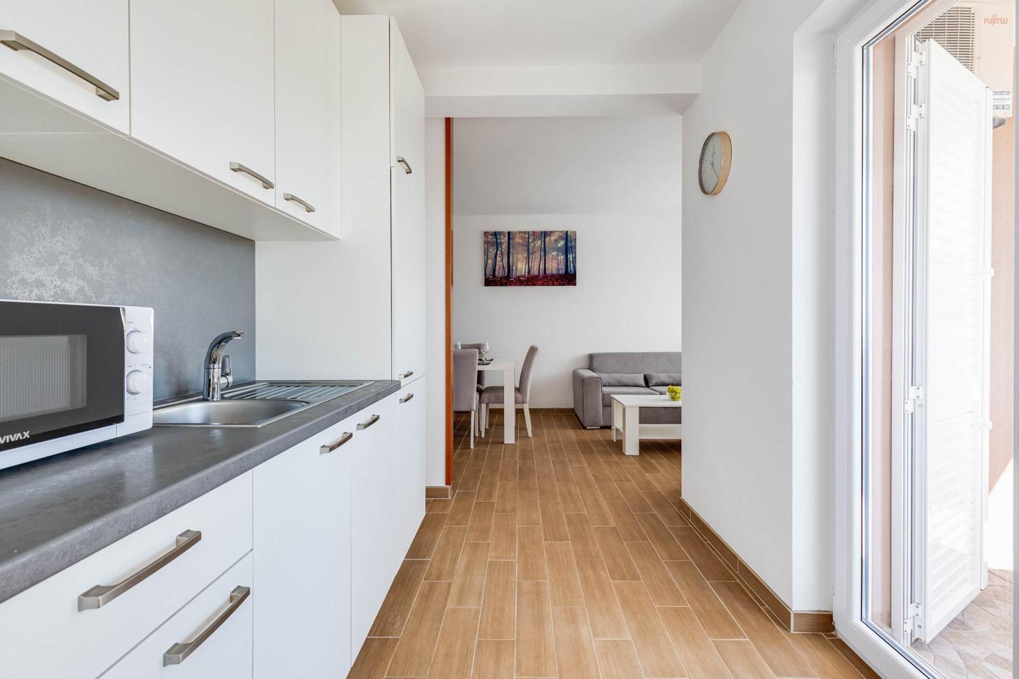 Apartmani Pocrnic Pakoštane Εξωτερικό φωτογραφία