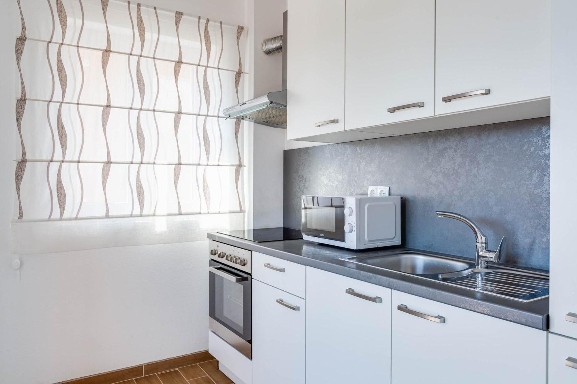 Apartmani Pocrnic Pakoštane Εξωτερικό φωτογραφία