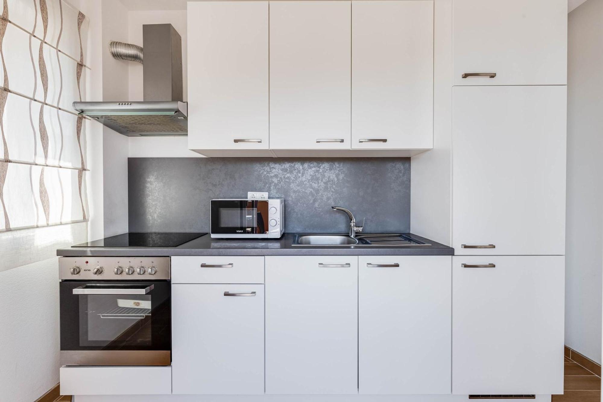 Apartmani Pocrnic Pakoštane Εξωτερικό φωτογραφία